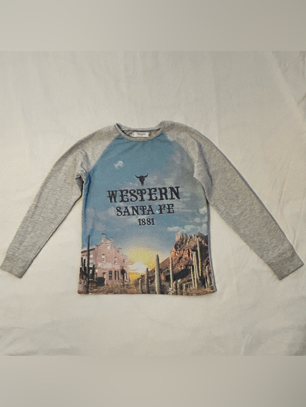 Mango Blue Front Western Santa Fe Graphic Long Sleeve Tee - Gray Sleeves